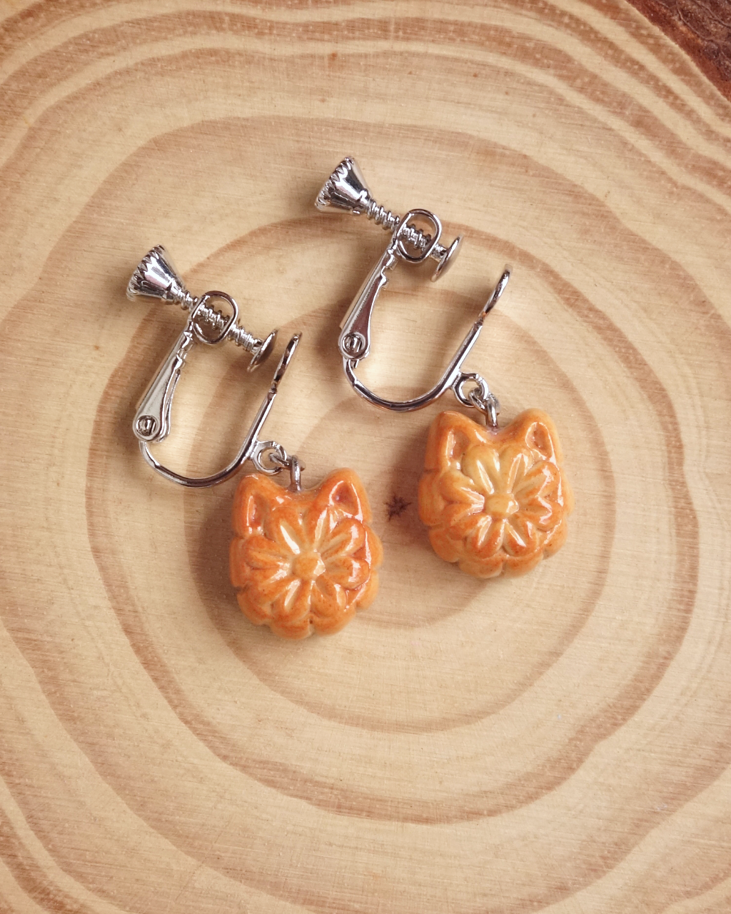 Cat Mooncake Earrings