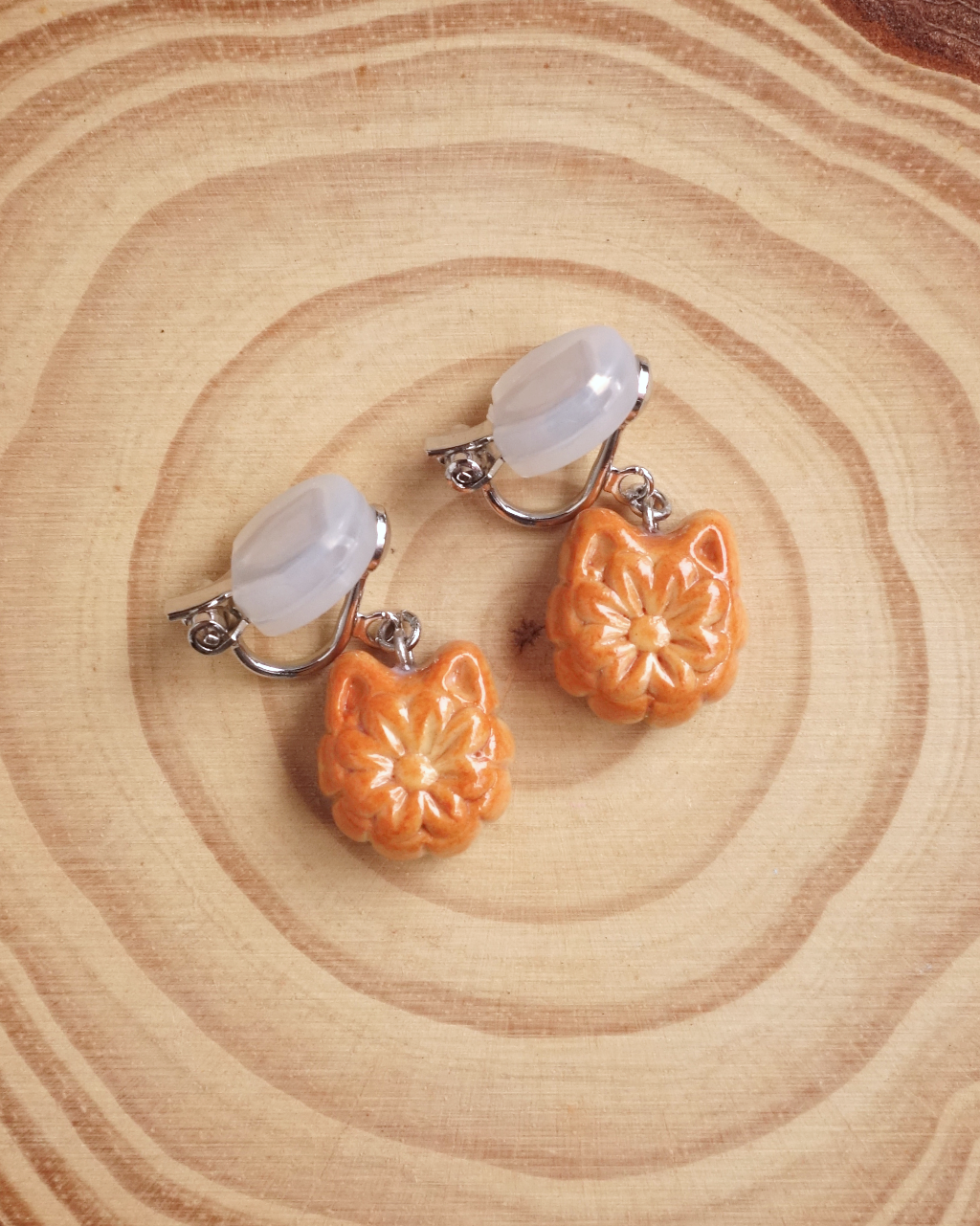 Cat Mooncake Earrings