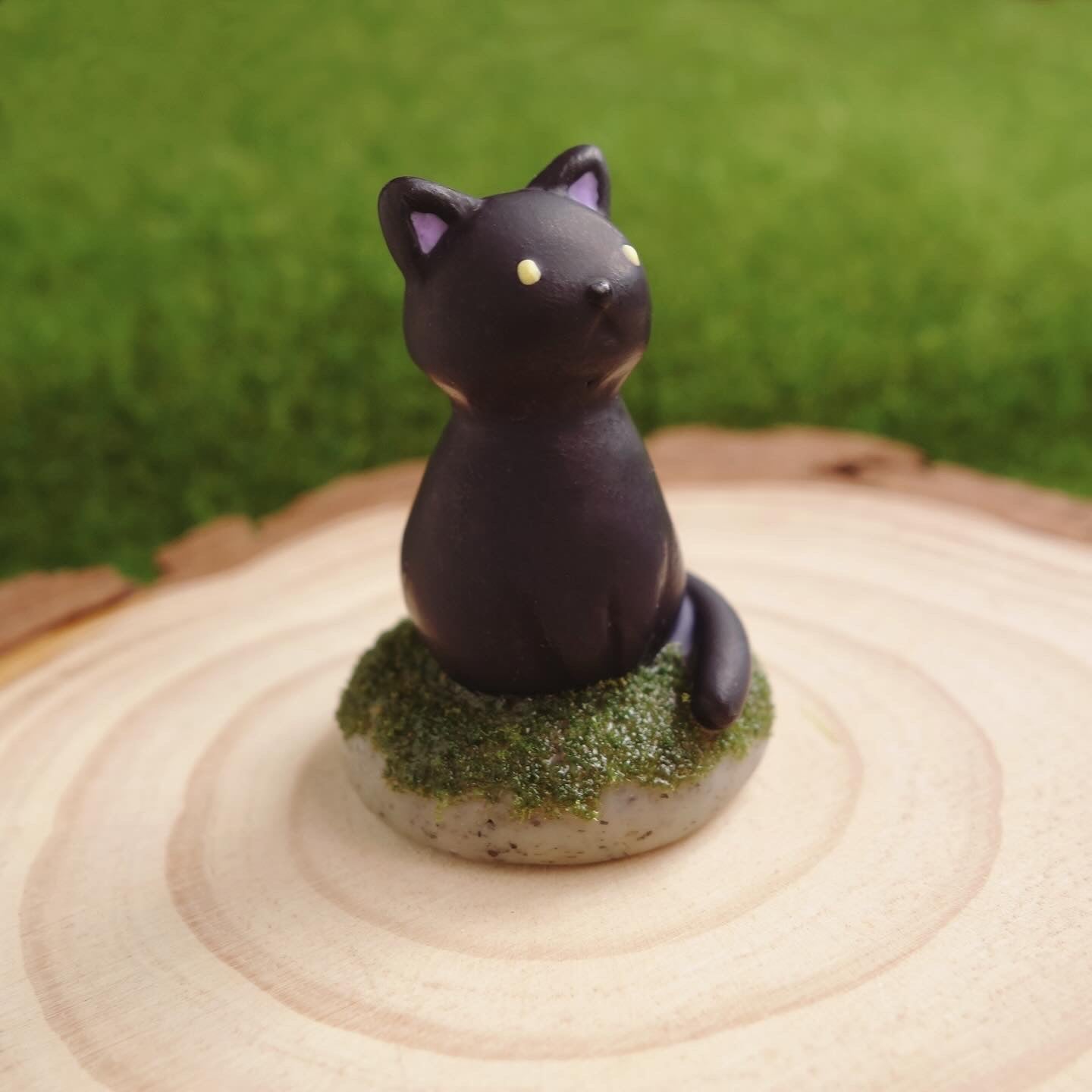 Familiar Desk Buddies [Made-to-Order]