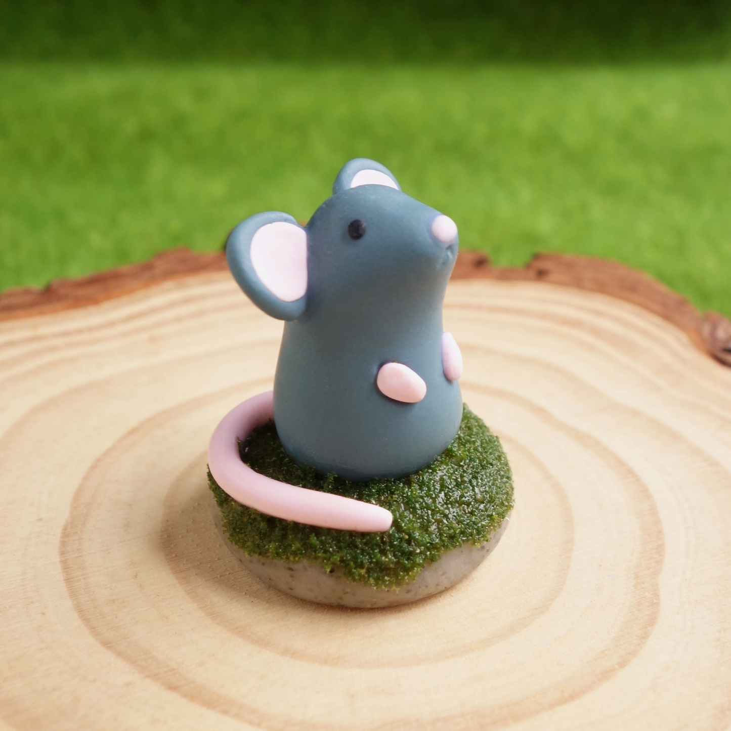 Familiar Desk Buddies [Made-to-Order]